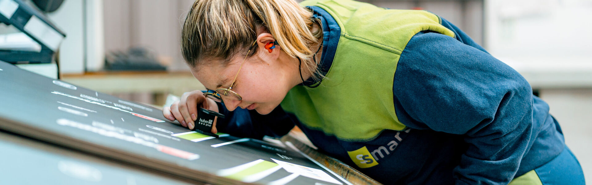 Smart-Packaging-Solutions-home-header-2 {{ content.title is defined ? content.title }}